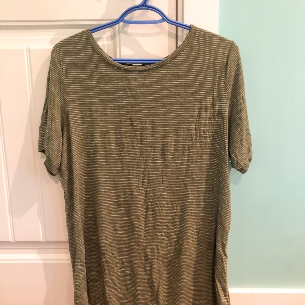 Green t shirt